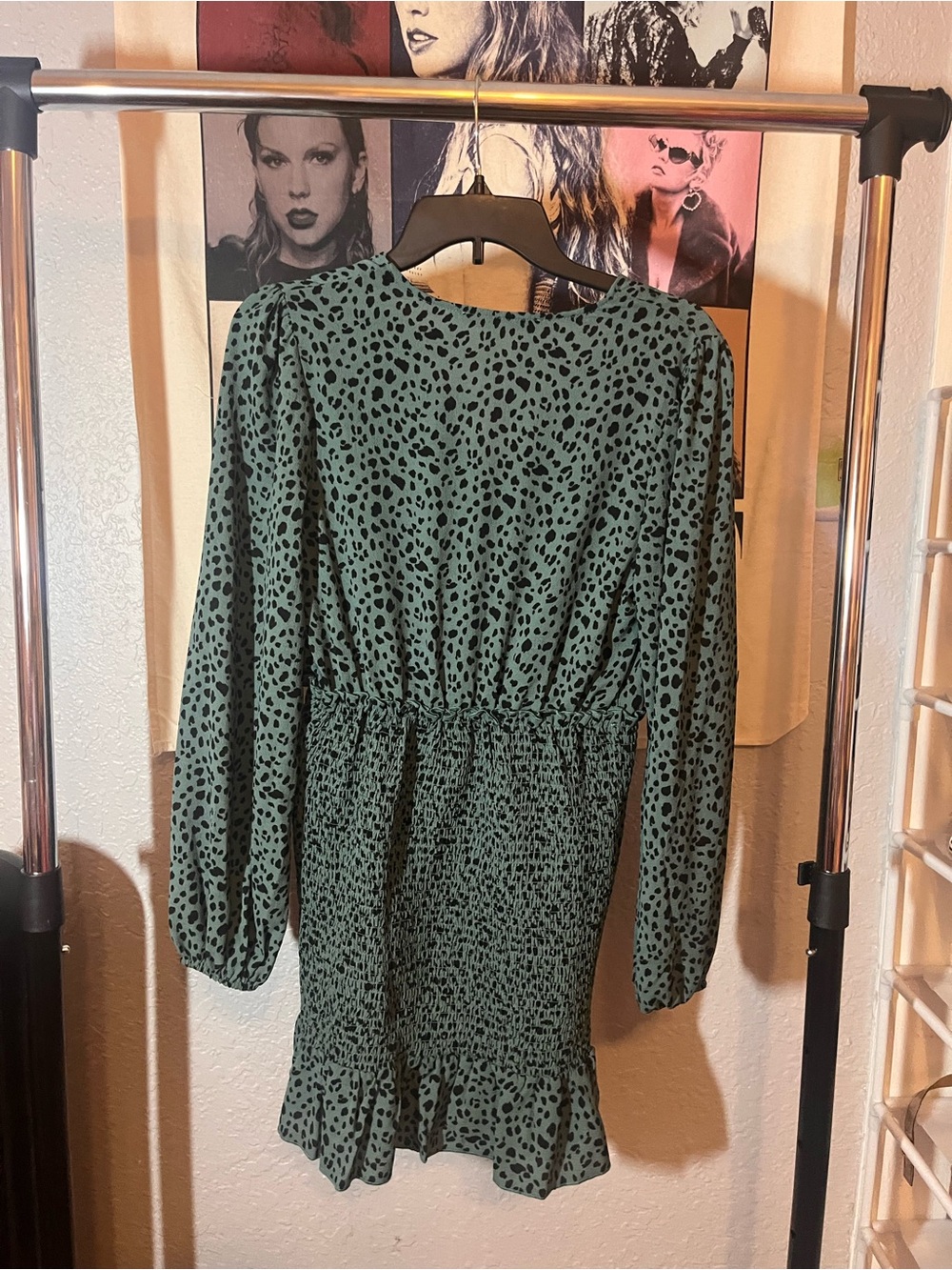 Allison & Kelly Sage Green Animal Print Smocked Mini Dress Women’s Medium - Picture 2 of 5